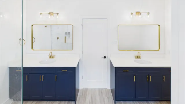 $2,750 | 9606 Valencia Drive, Houston, TX 77075