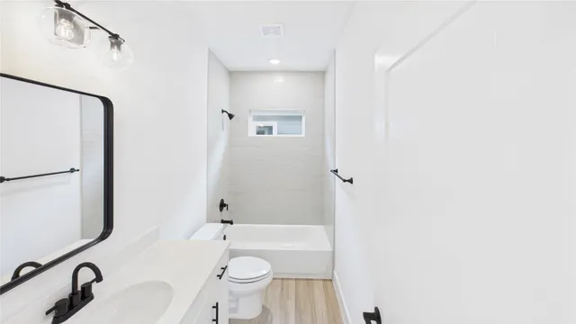 $2,750 | 9606 Valencia Drive, Houston, TX 77075