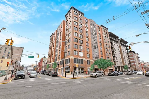 $3,800 | 4301 Park Avenue, Unit 4A, Union City, NJ 07087