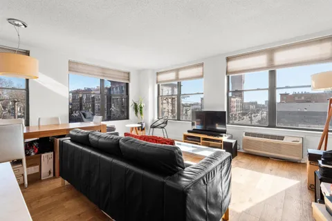 $3,800 | 4301 Park Avenue, Unit 4A, Union City, NJ 07087