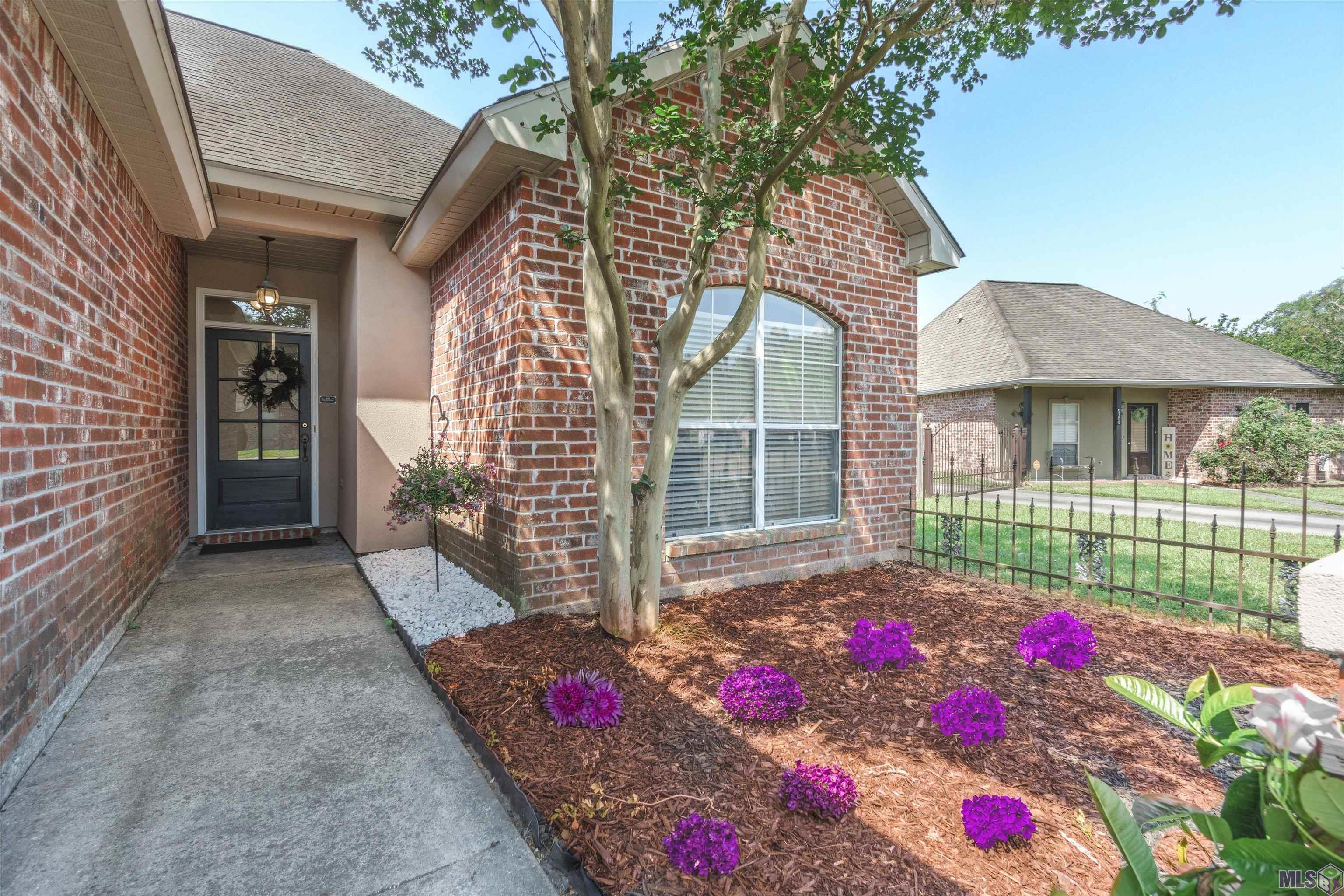 9306 Rue De Benoit Denham Springs, LA 70706 - Photo 2 of 15 Gallery Image 2
