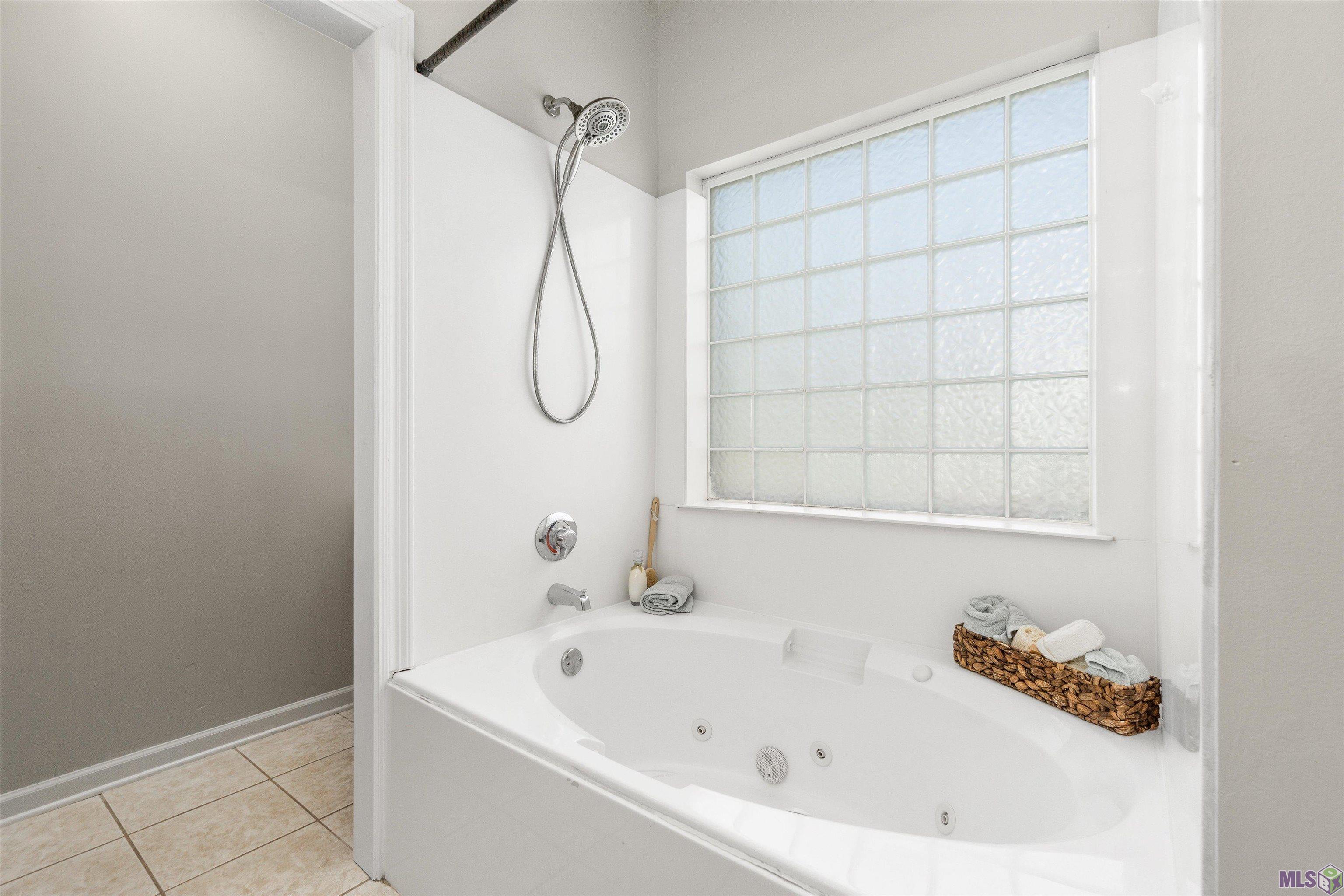 9306 Rue De Benoit Denham Springs, LA 70706 - Photo 8 of 15 Gallery Image 8