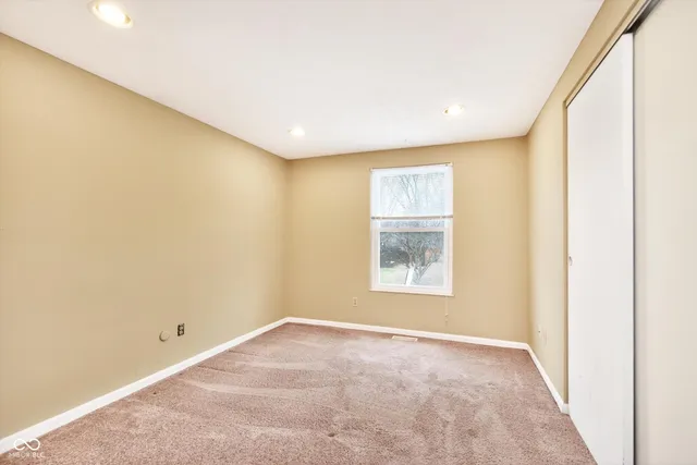 $285,000 | 11495 Crestview Drive, Fishers, IN 46038