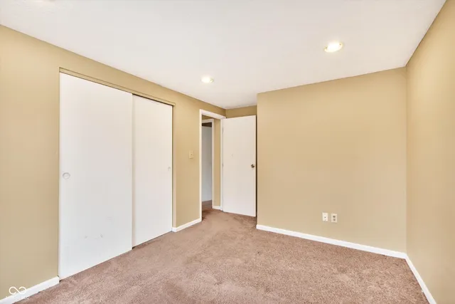 $285,000 | 11495 Crestview Drive, Fishers, IN 46038