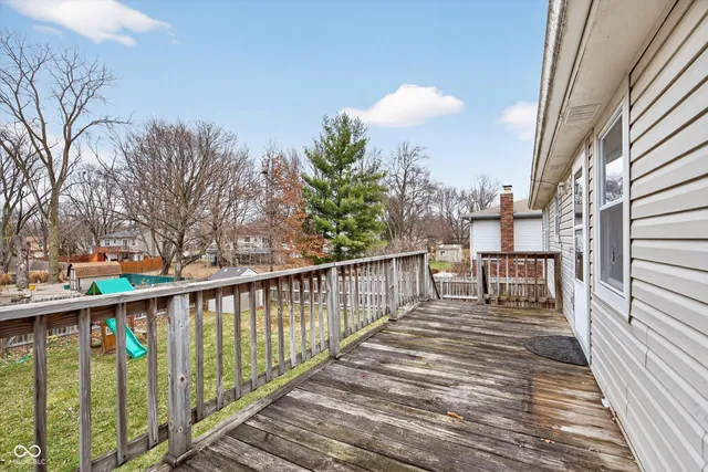 $285,000 | 11495 Crestview Drive, Fishers, IN 46038