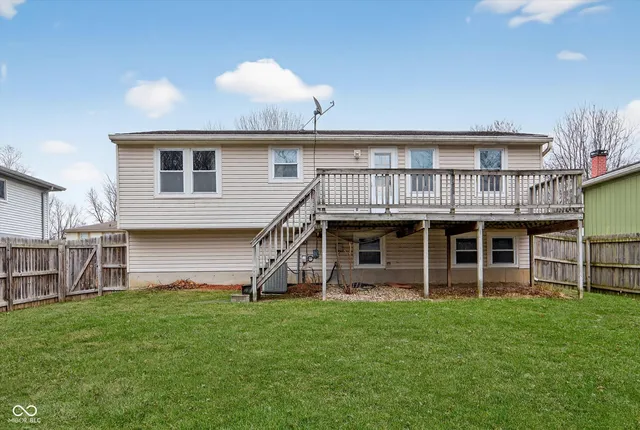 $285,000 | 11495 Crestview Drive, Fishers, IN 46038