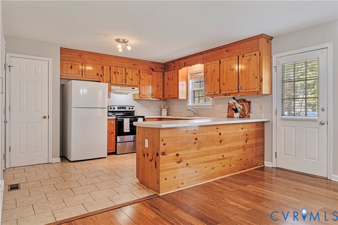 11512 Tar Bay Road Hopewell, VA 23860 - Photo 12 of 34