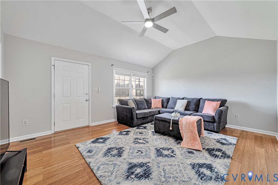 11512 Tar Bay Road Hopewell, VA 23860 - Photo 4 of 34