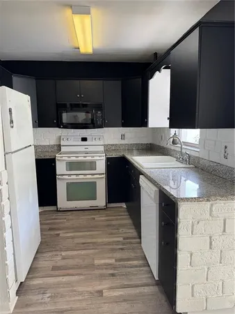 $2,000 | 2074 Dodge Street, Clearwater, FL 33760