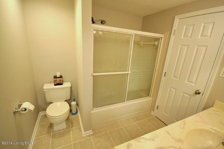 4805 Villa Fair Road Louisville, KY 40291 - Photo 12 of 20 Bathroom 2