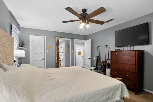 $150,000 | 10923 Creektree Drive, Houston, TX 77070