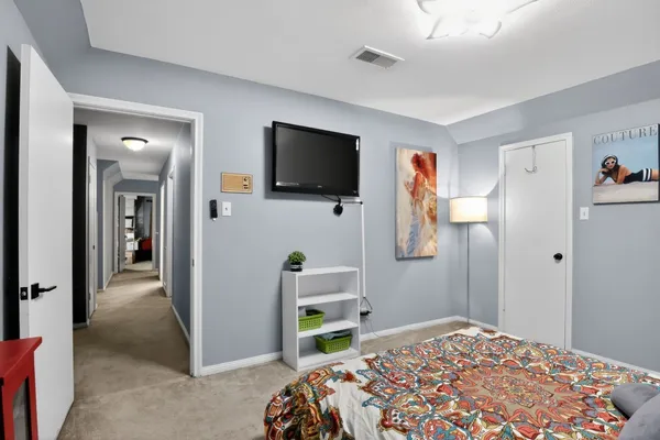 $150,000 | 10923 Creektree Drive, Houston, TX 77070