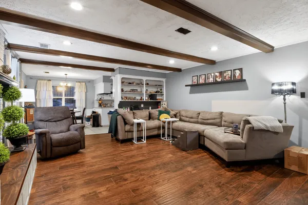 $150,000 | 10923 Creektree Drive, Houston, TX 77070