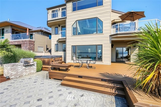 6008 Robinson Road Freeland, WA 98249 - Photo 1 of 1