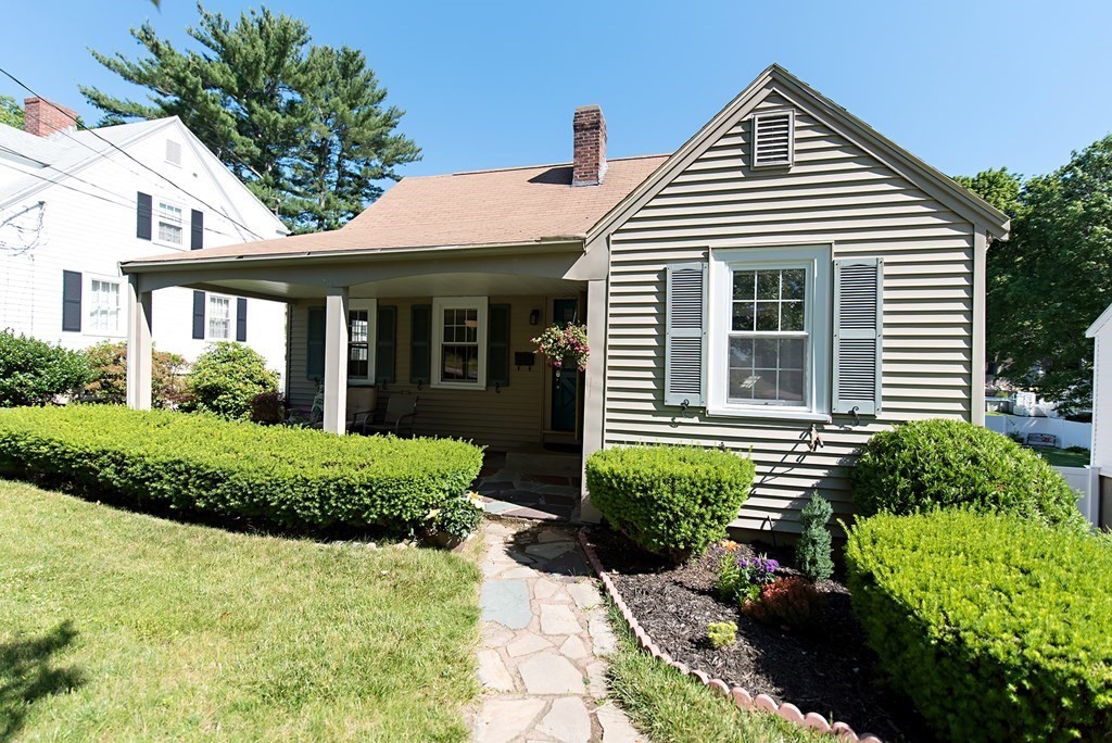 45 Cedarcliff Road Braintree, MA 02184 - Photo 3 of 26