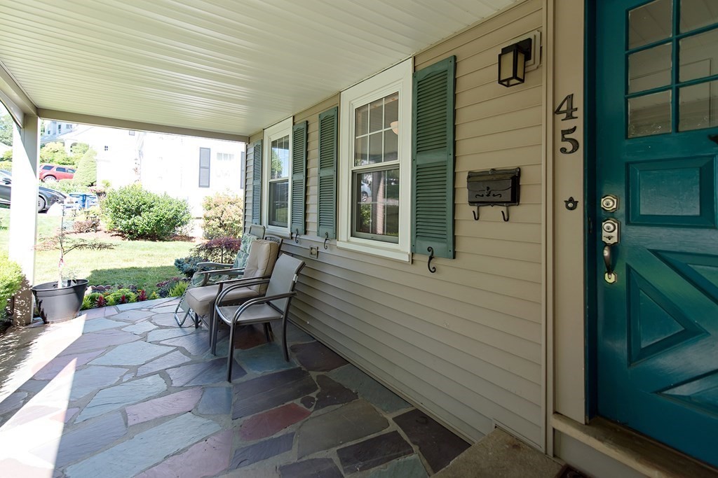 45 Cedarcliff Road Braintree, MA 02184 - Photo 4 of 26