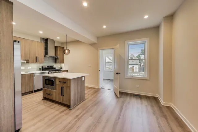 $679,000 | 3440 West Hirsch Street, Chicago, IL 60651