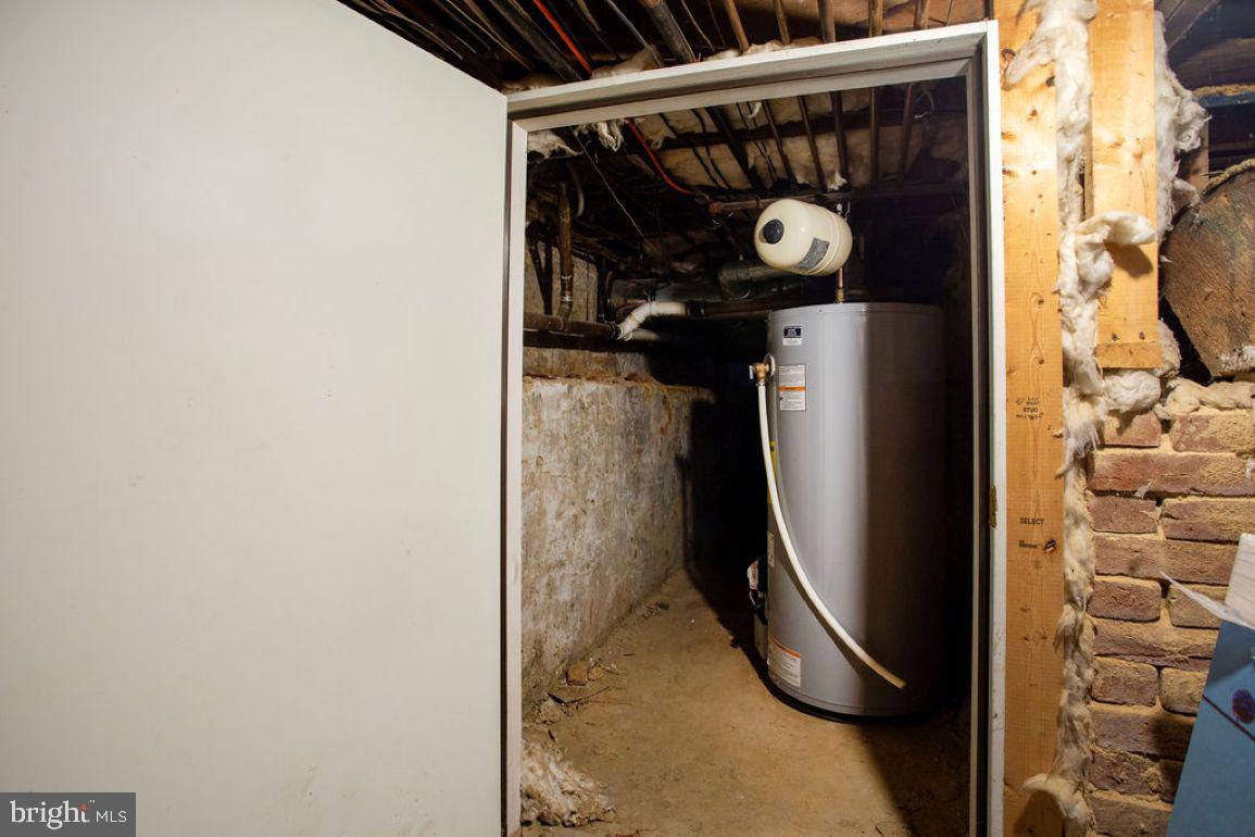 138 Pleasant Street Hanover, PA 17331 - Photo 32 of 39 a close view of door lock