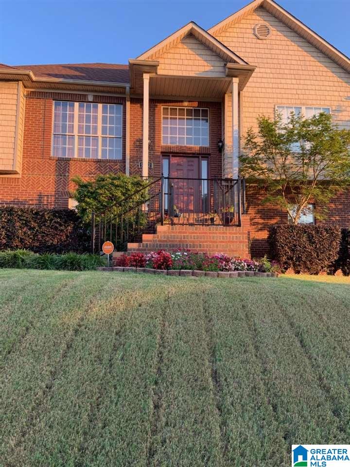 5212 Summerset Way Bessemer, AL 35022 - Photo 2 of 23