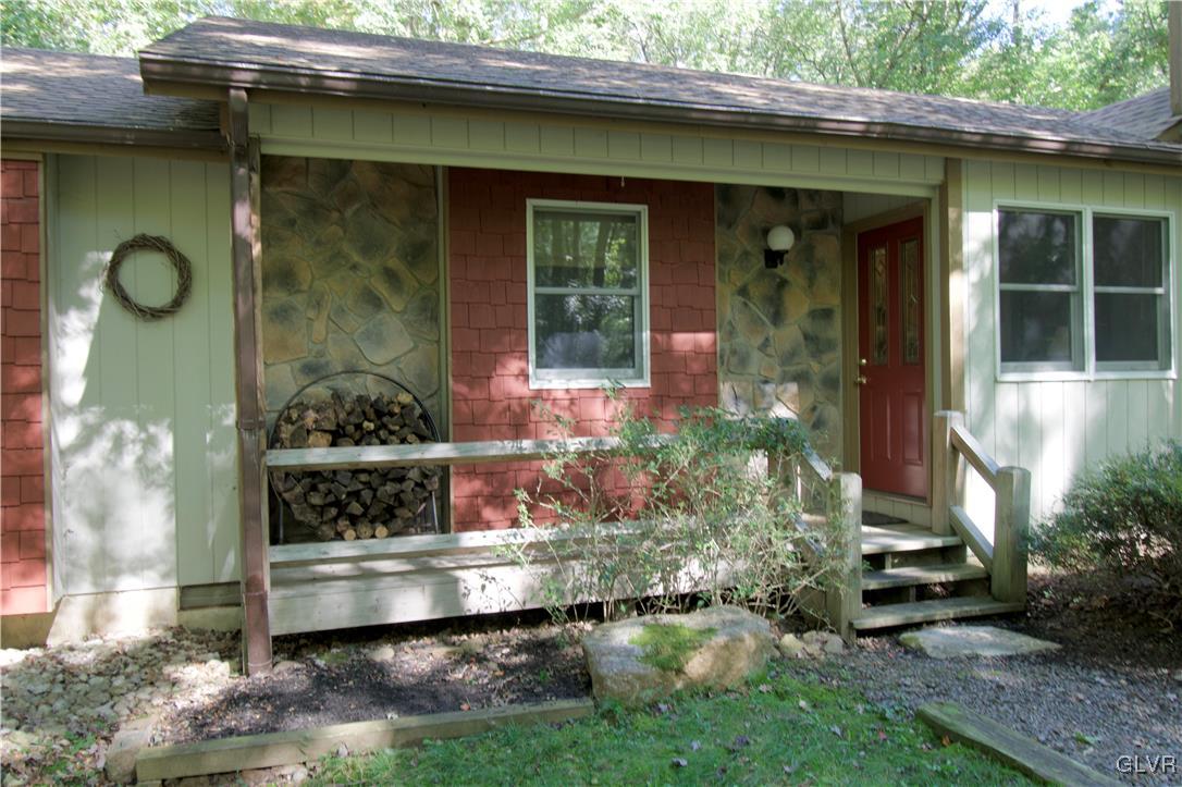 63 Indian Trail Road Jim Thorpe, PA 18229 - Photo 3 of 50 Gallery Image 3