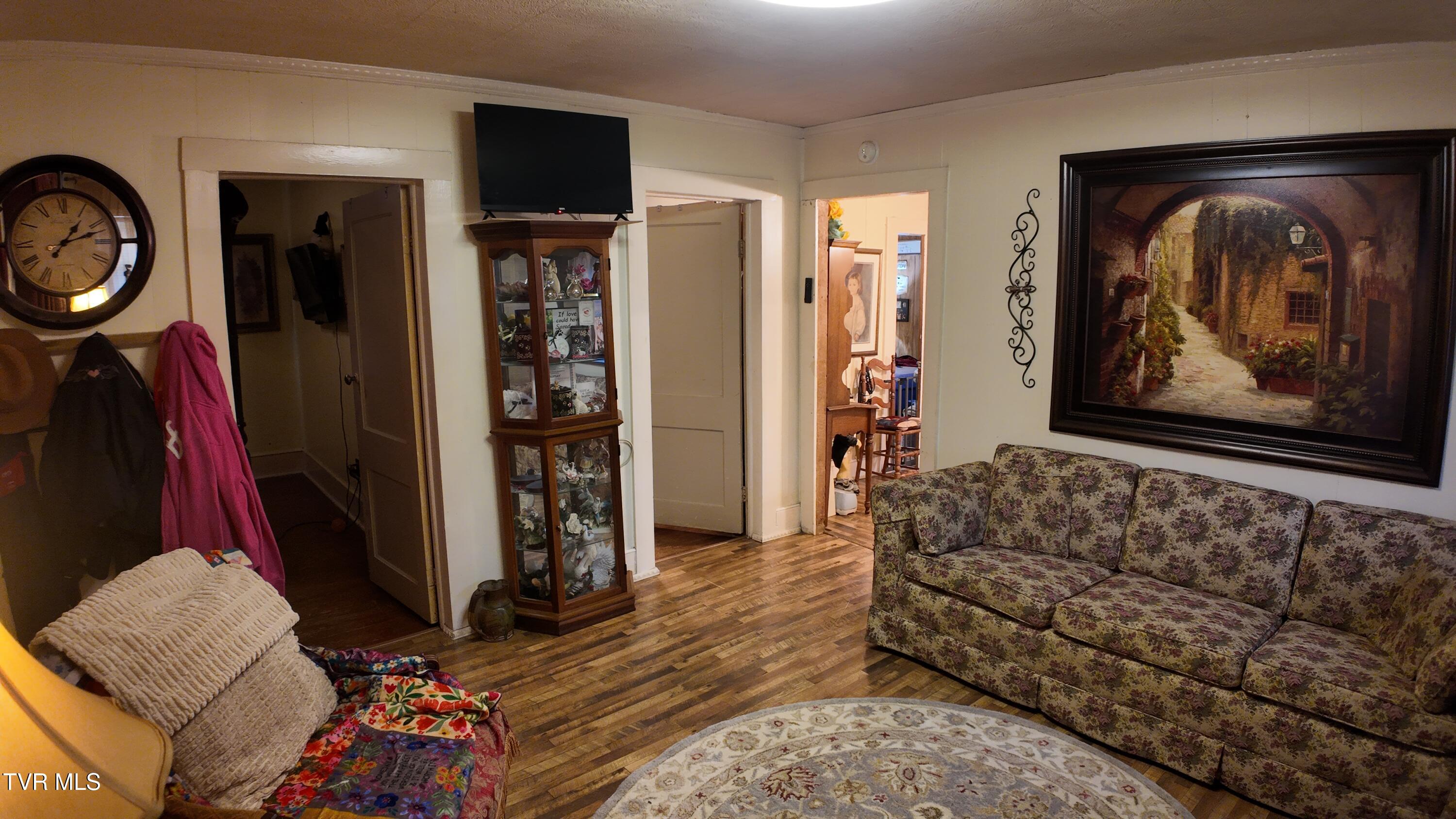651 Broyles Avenue Erwin, TN 37650 - Photo 70 of 74 image00050