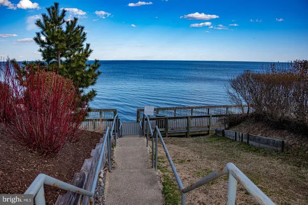 $1,800 | 7527 C Street, Chesapeake Beach, MD 20732