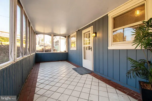 $1,800 | 7527 C Street, Chesapeake Beach, MD 20732