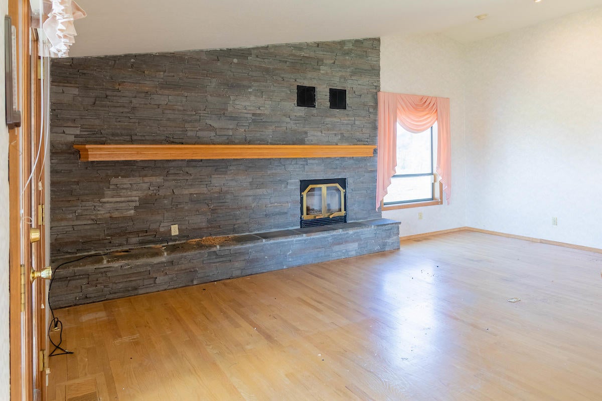 3990 East Antelope Road Eagle Point, OR 97524 - Photo 5 of 32 5