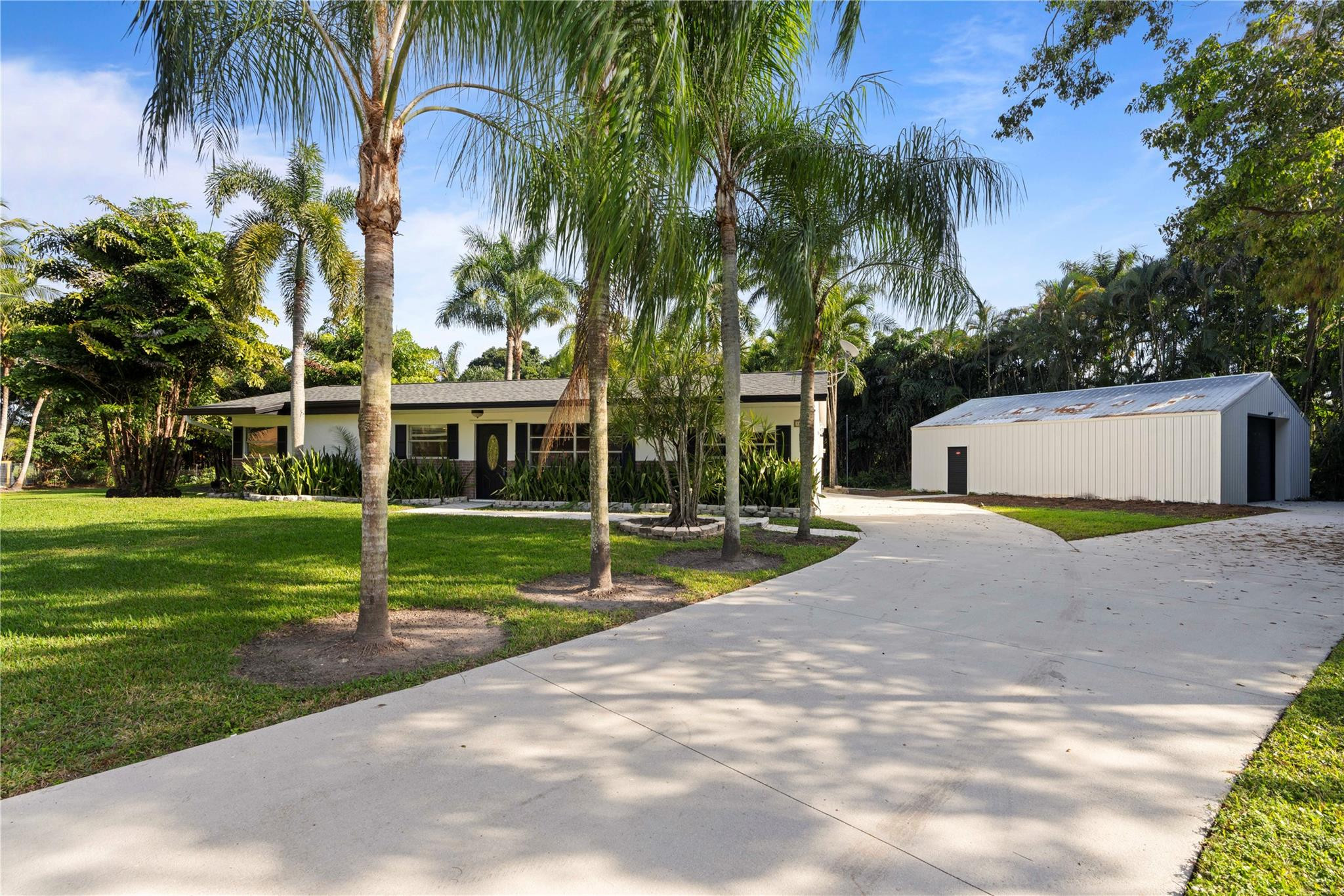 16900 Southwest 62nd Street Southwest Ranches, FL 33331 - Photo 4 of 48 Photo 4