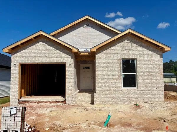 $200,000 | 117 Thistlewood Drive, Dothan, AL 36301