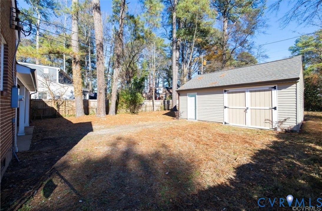 710 Hampton Road Petersburg, VA 23805 - Photo 24 of 24 Detached storage shed featuring two large barn-sty