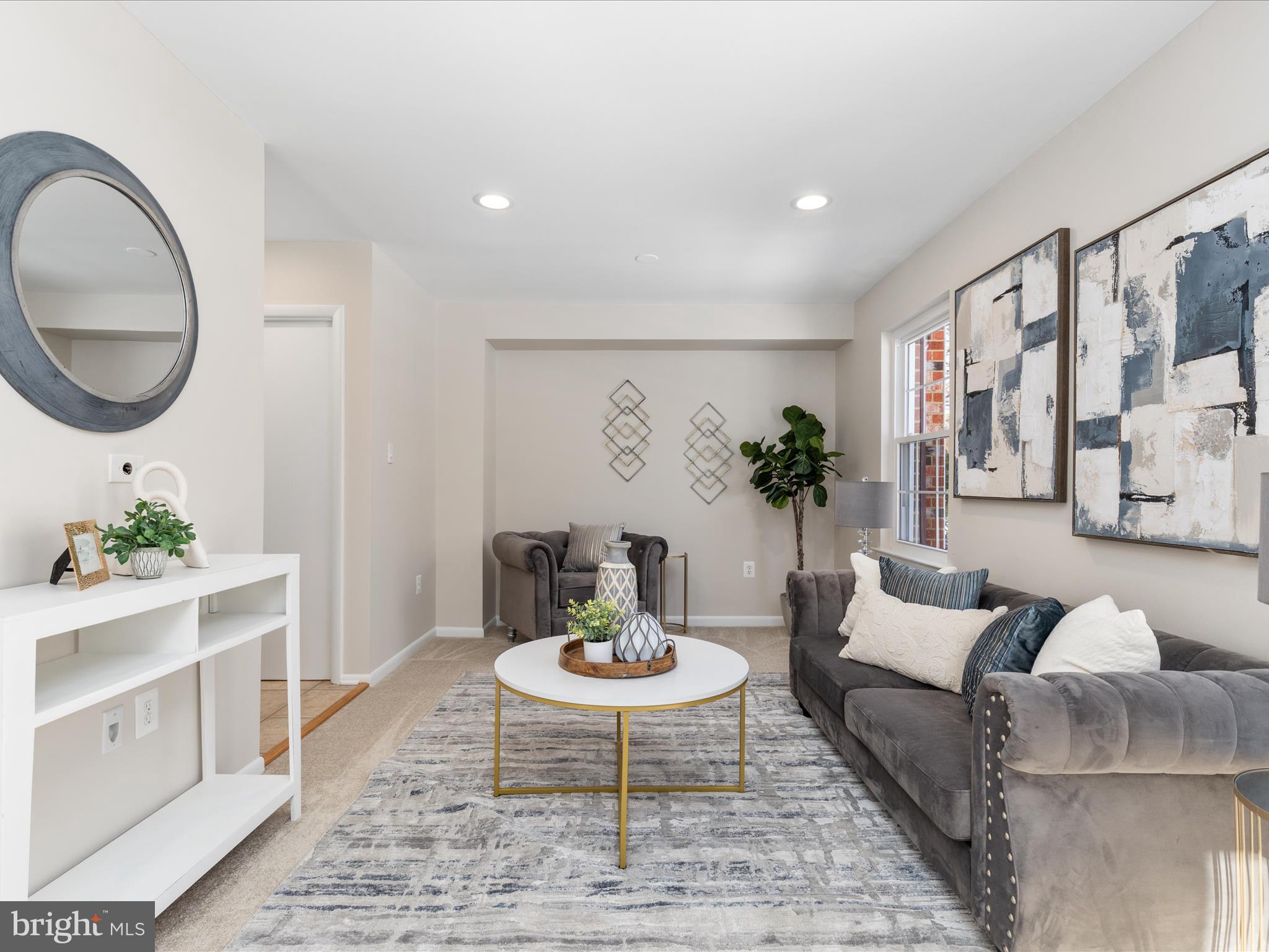 2242 Gunsmith Square Reston, VA 20191 - Photo 8 of 66 Living Room | Main Level
