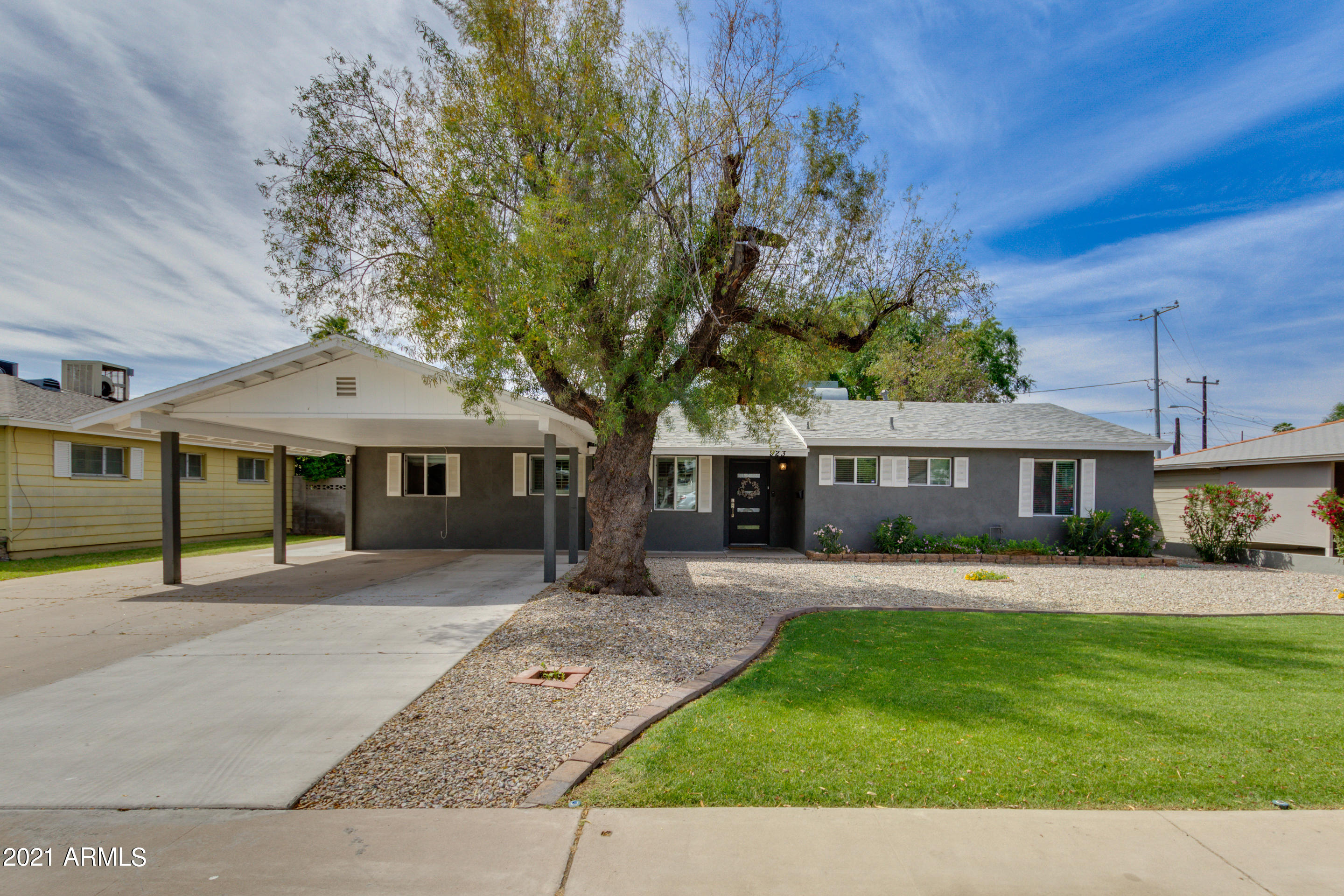 923 East Rovey Avenue Phoenix, AZ 85014 - Photo 1 of 32 01-Rovey