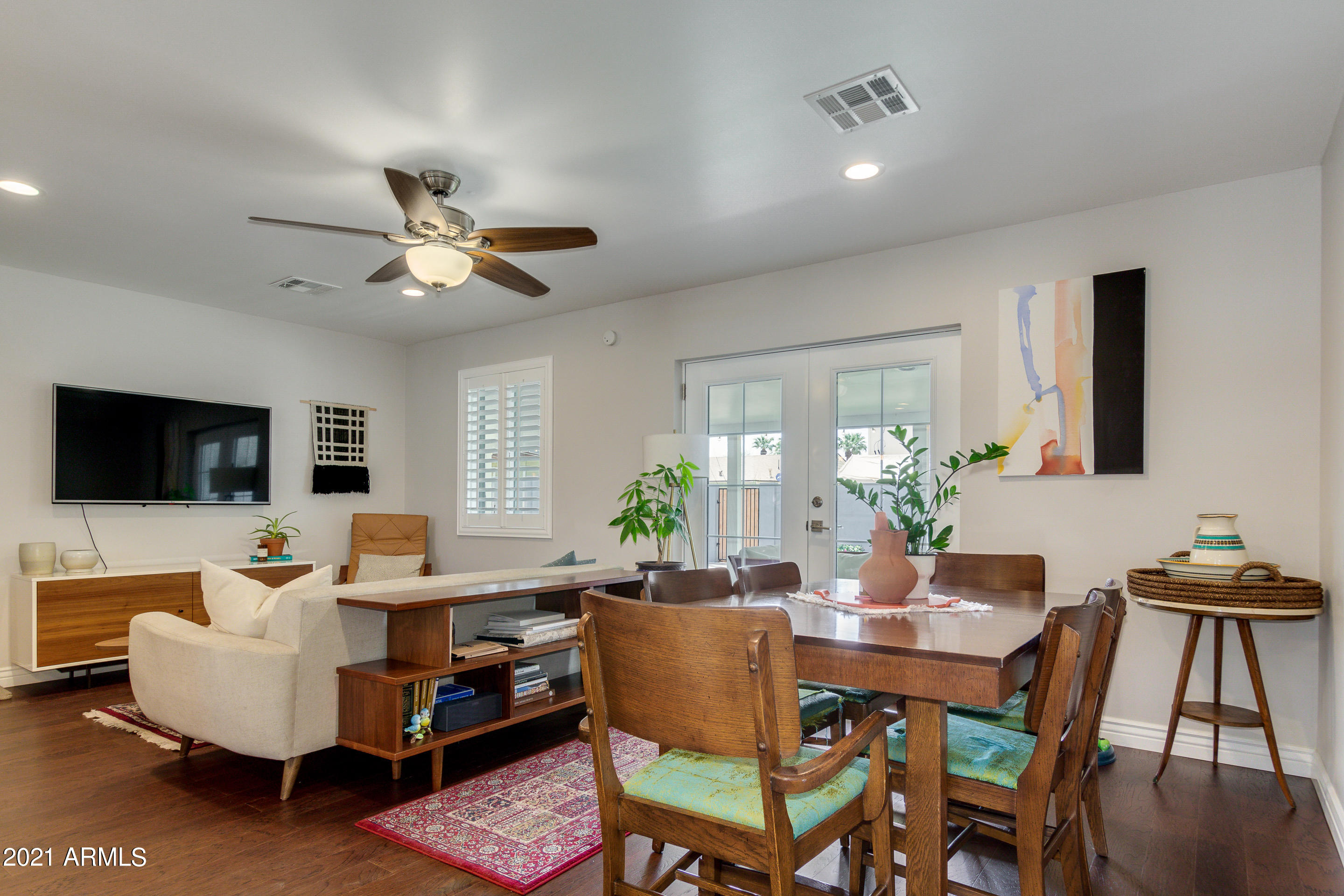 923 East Rovey Avenue Phoenix, AZ 85014 - Photo 8 of 32 08-Rovey