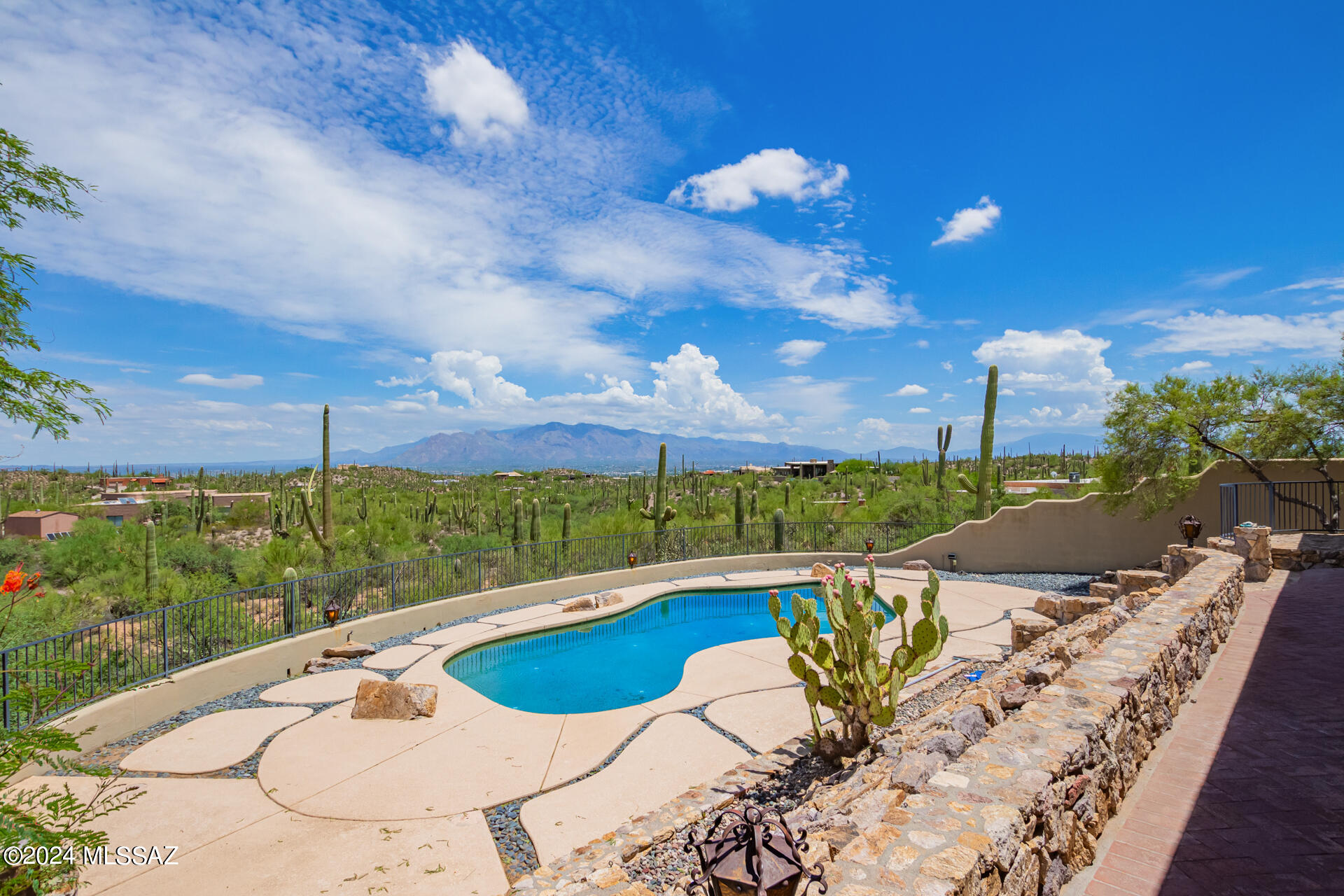 5290 West Rhyolite Loop Tucson, AZ 85745 - Photo 2 of 50 Gallery Image 2