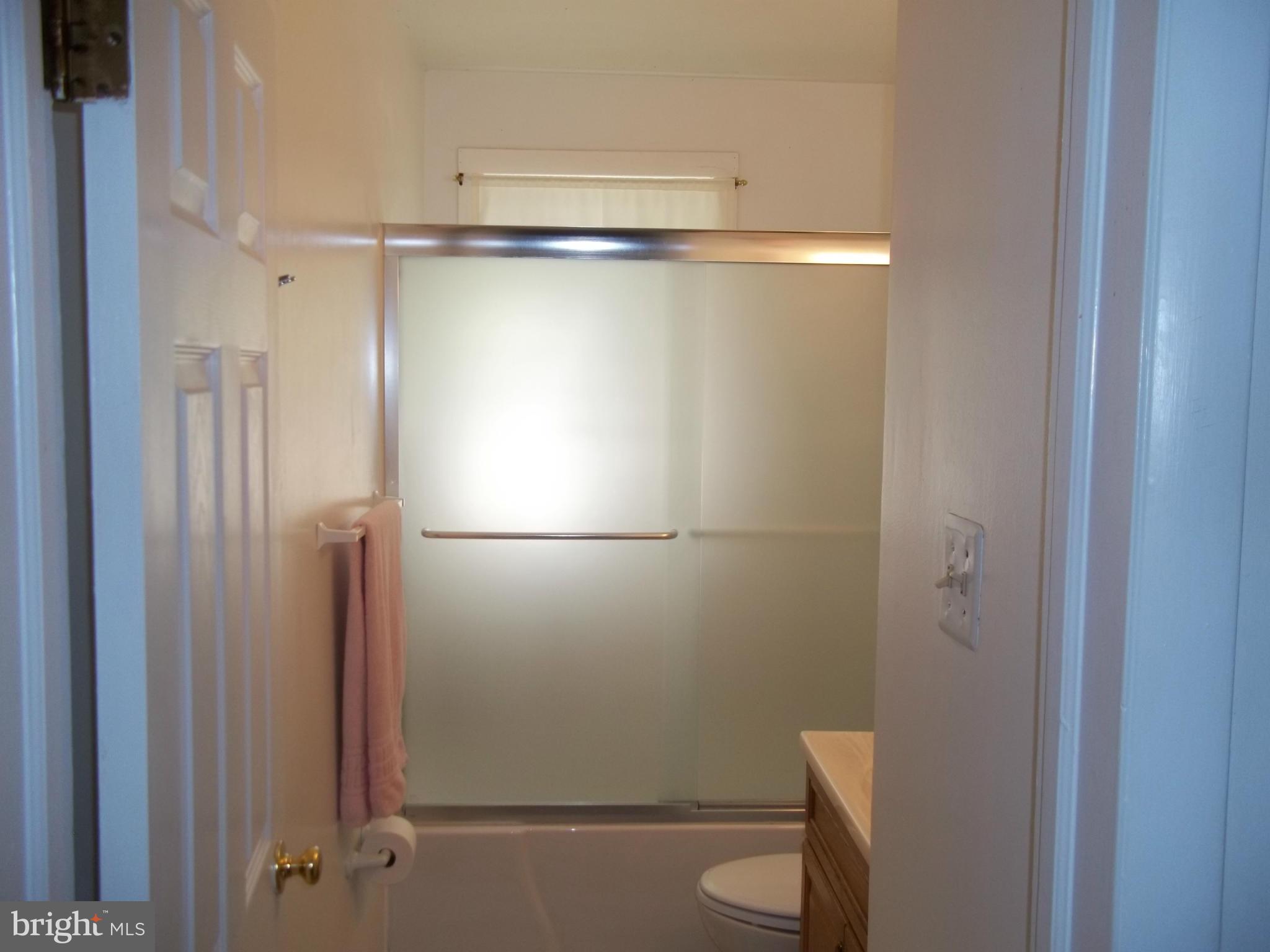 1200 Stamford Road Baltimore, MD 21207 - Photo 15 of 30 Bath