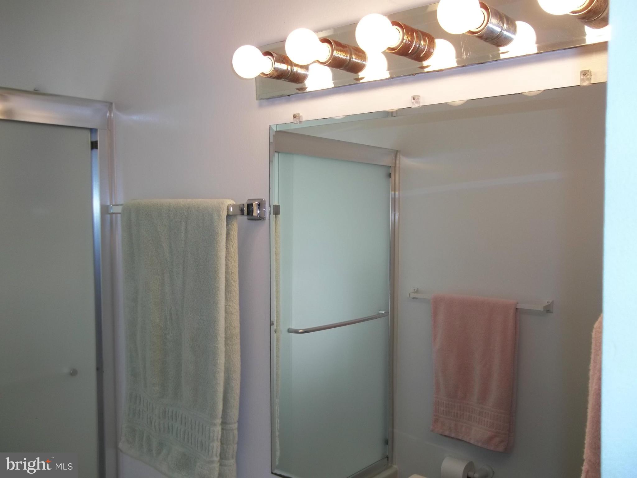 1200 Stamford Road Baltimore, MD 21207 - Photo 16 of 30 Bath