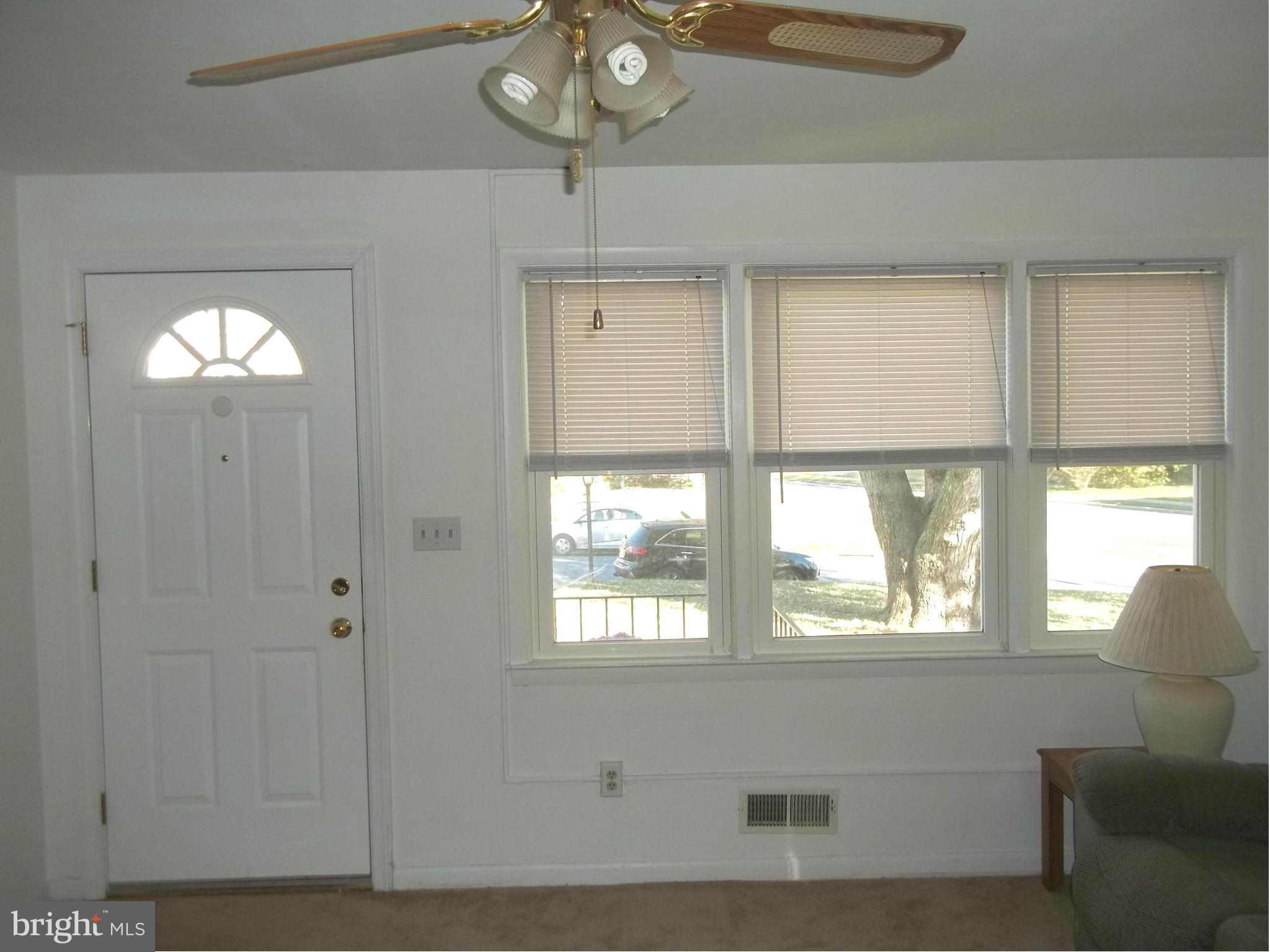 1200 Stamford Road Baltimore, MD 21207 - Photo 4 of 30 Living Room