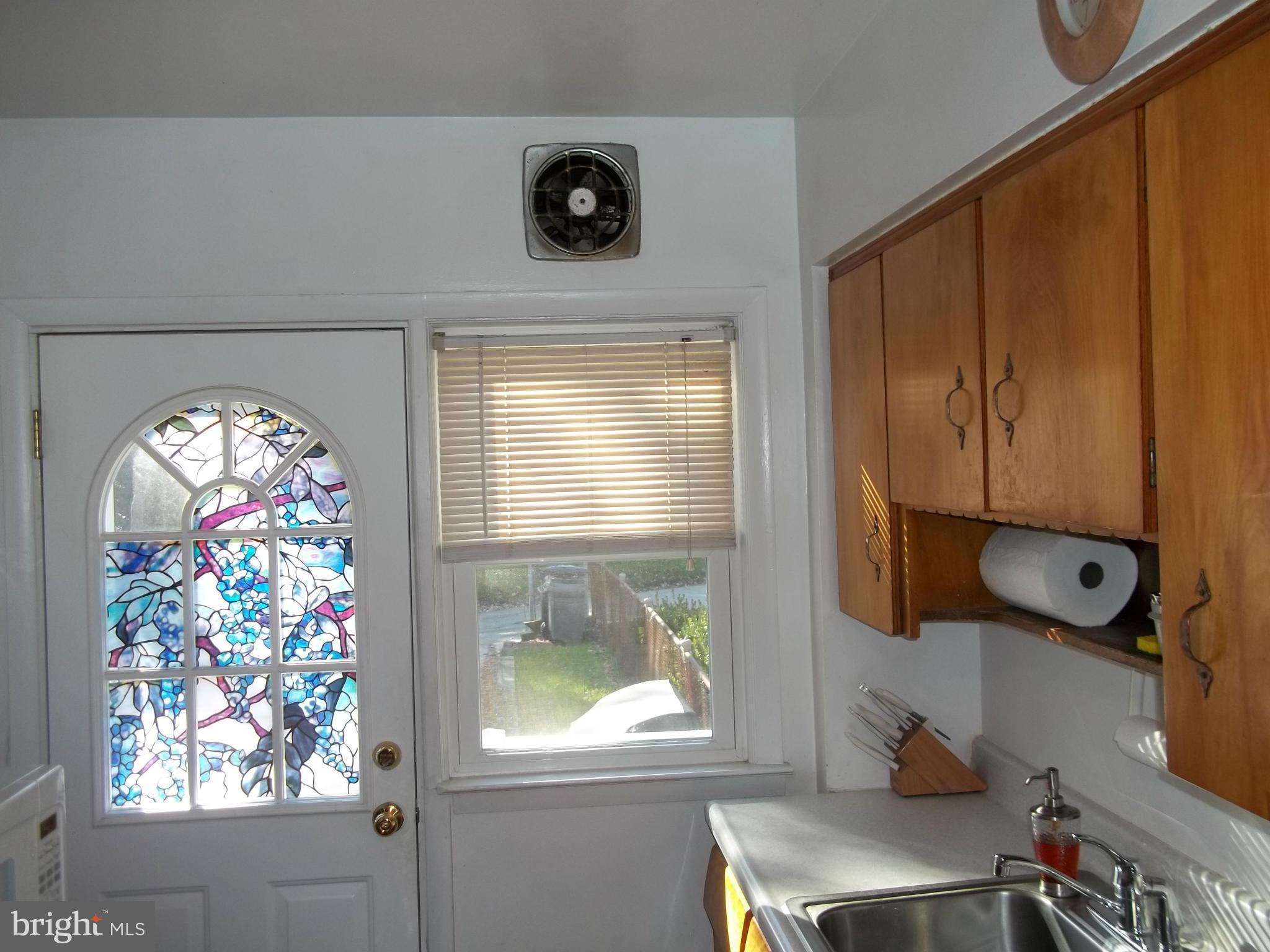 1200 Stamford Road Baltimore, MD 21207 - Photo 9 of 30 Kitchen