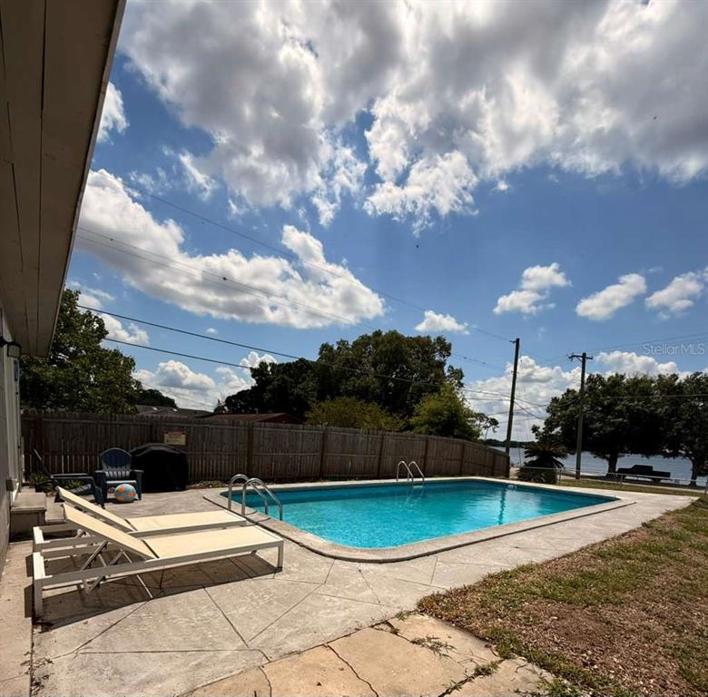 1065 North 10th Street Eagle Lake, FL 33839 - Photo 12 of 16 a view of a backyard