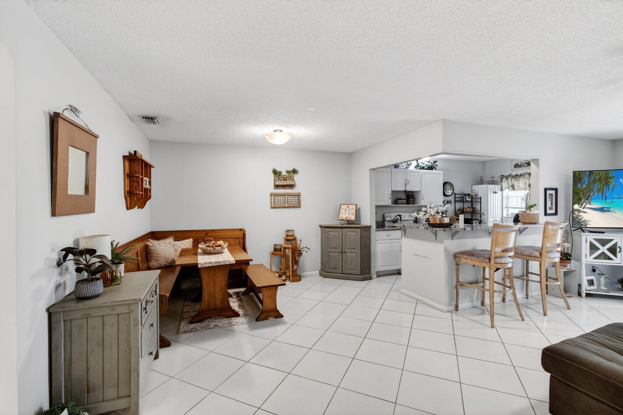 5050 Nesting Way, Unit B Delray Beach, FL 33484 - Photo 13 of 48 17-web-or-mls-DSC_0284