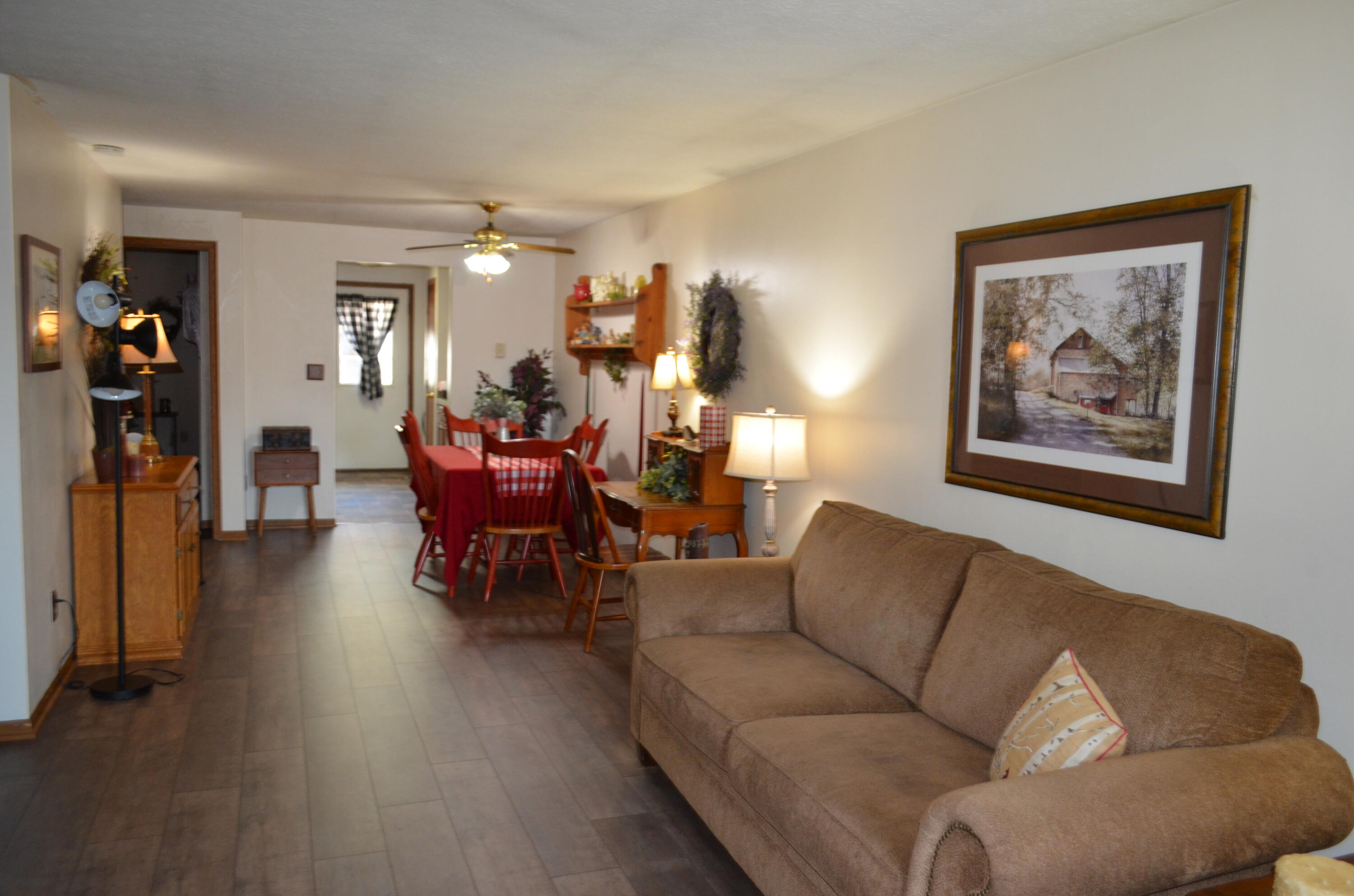 4290 Midfield Street Springfield, OH 45503 - Photo 6 of 48 DSC_0561