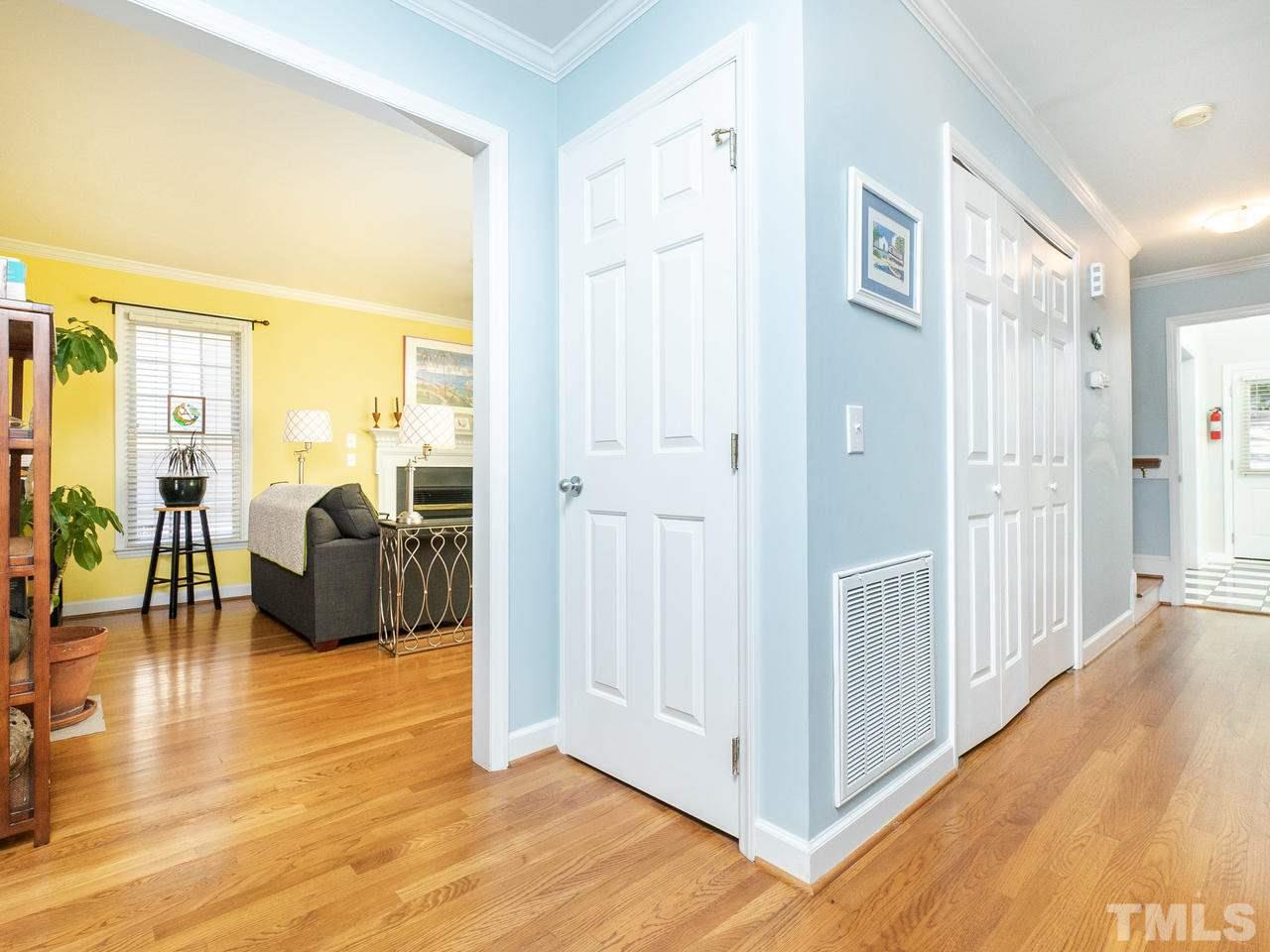 1125 Marshall Street Raleigh, NC 27604 - Photo 3 of 30 Gallery Image 3