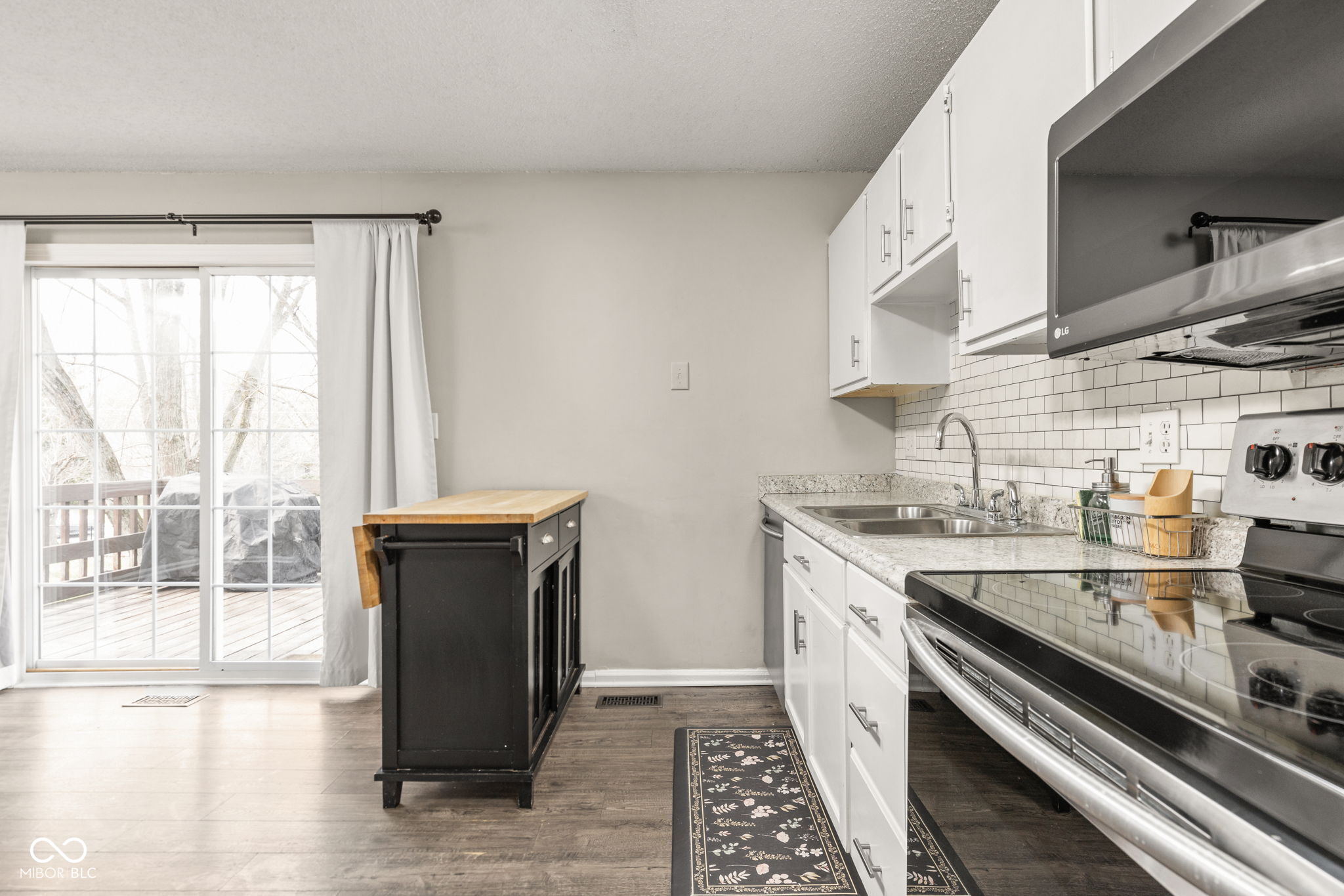 11515 Timberlake Lane Fishers, IN 46038 - Photo 15 of 25