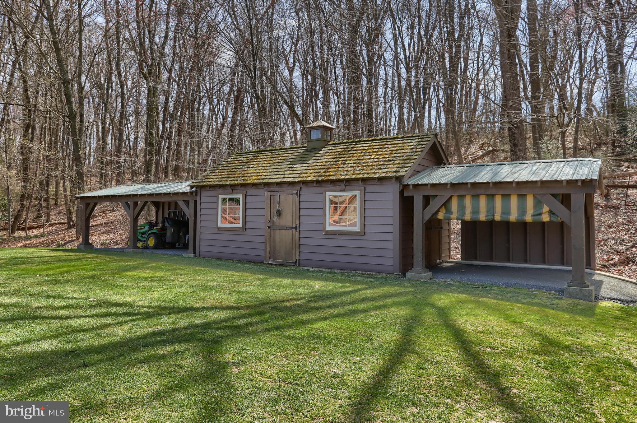 4428 Fairview Road Columbia, PA 17512 - Photo 26 of 30 Workshop, storage 2