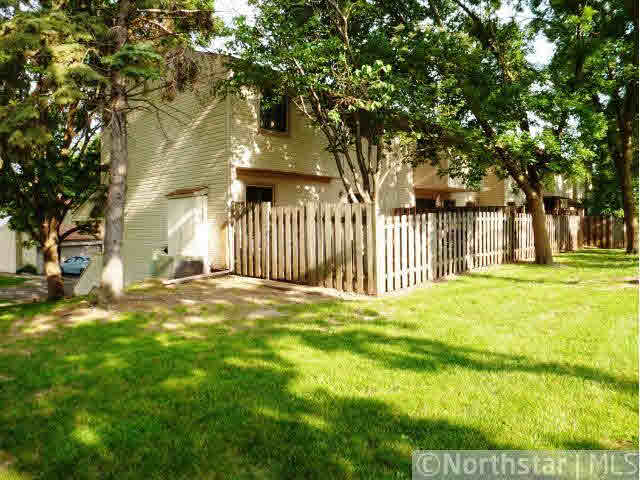 144 Ruth Street North, Unit 1 St. Paul, MN 55119 - Photo 11 of 11