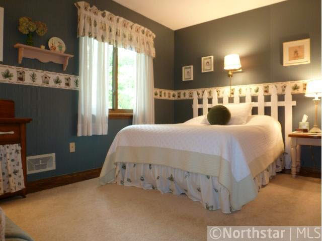 144 Ruth Street North, Unit 1 St. Paul, MN 55119 - Photo 9 of 11