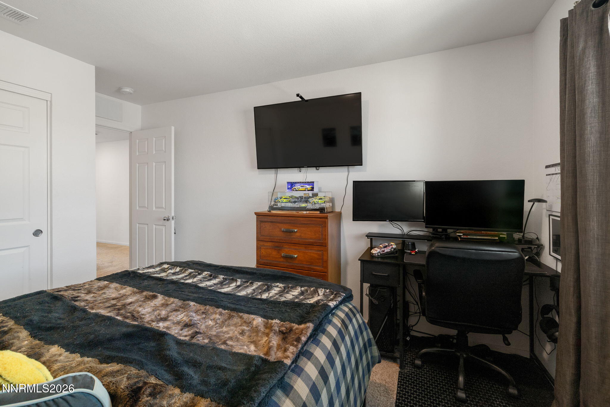 9813 Fishermans Reef Court Reno, NV 89506 - Photo 22 of 26 20-web-or-mls-0X3A3349