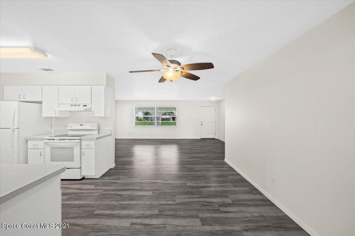 561 Parker Road Melbourne, FL 32904 - Photo 17 of 36 Dining area