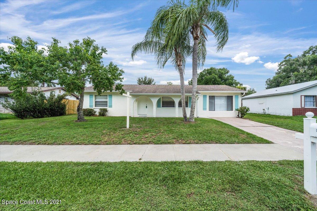 561 Parker Road Melbourne, FL 32904 - Photo 3 of 36 Sidewalks
